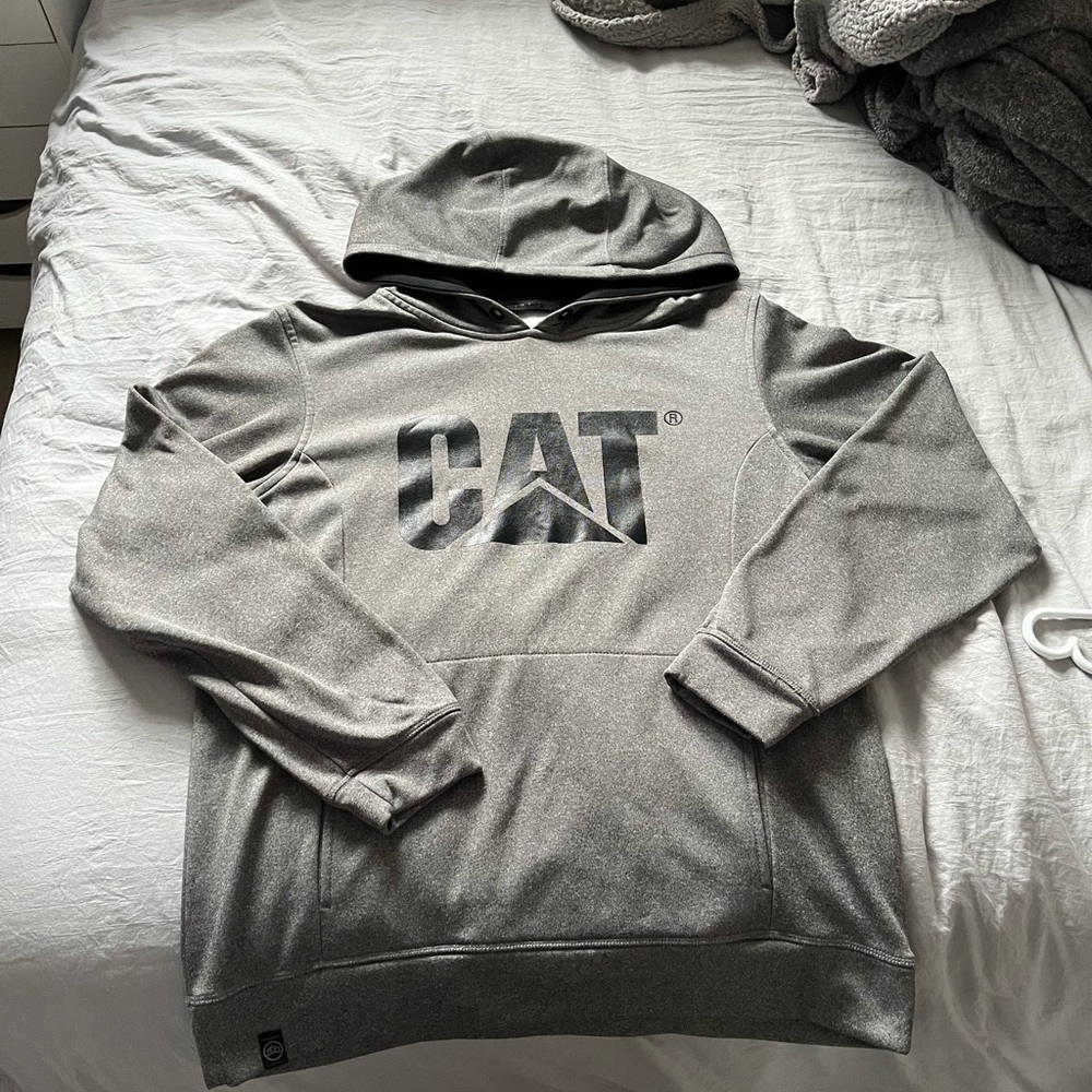 Sweater/hoodie